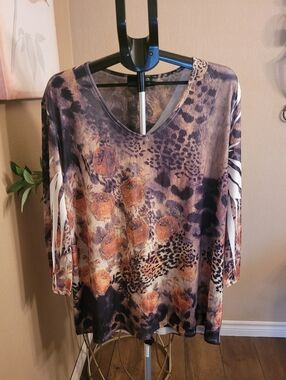 Laura Floral And Animal Print Long Sleeve V-Neck Top